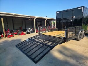 8.5×20 Enclosed Hybrid Black with Black Trim (2) 5200LB Axles - Image 7