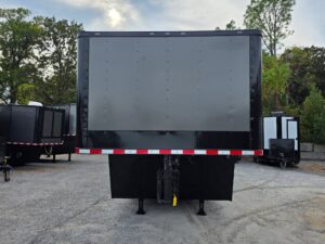 8.5′ x 32′ Gooseneck Hybrid Enclosed Trailer - Image 2