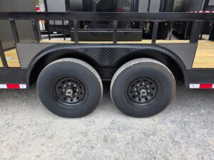 8.5′ x 32′ Gooseneck Hybrid Enclosed Trailer - Image 5