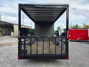 8.5′ x 32′ Gooseneck Hybrid Enclosed Trailer - Image 7