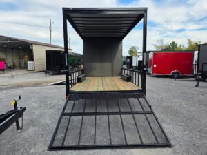 8.5′ x 32′ Gooseneck Hybrid Enclosed Trailer - Image 18