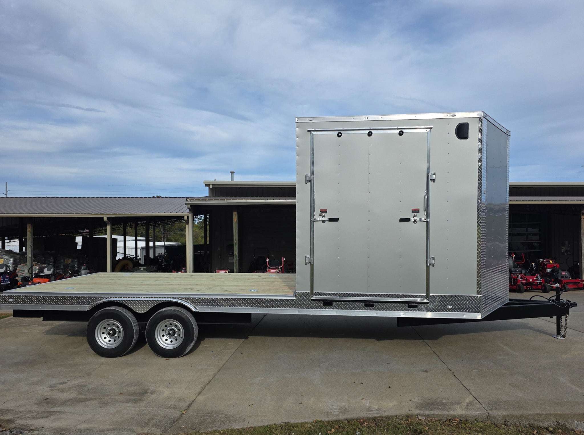 8.5×22 Hybrid Deckover Enclosed Trailer (2) 5200lb Axles 8.5×22 Hybrid Deckover Enclosed Trailer (2) 5200lb Axles - Image 1