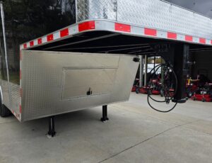 8.5X26 Gooseneck Enclosed Trailer with 9′ Interior (3) 7,000lb Axles - Image 13