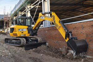 90Z-2 Cab 8.9T Mini Excavator - Image 4