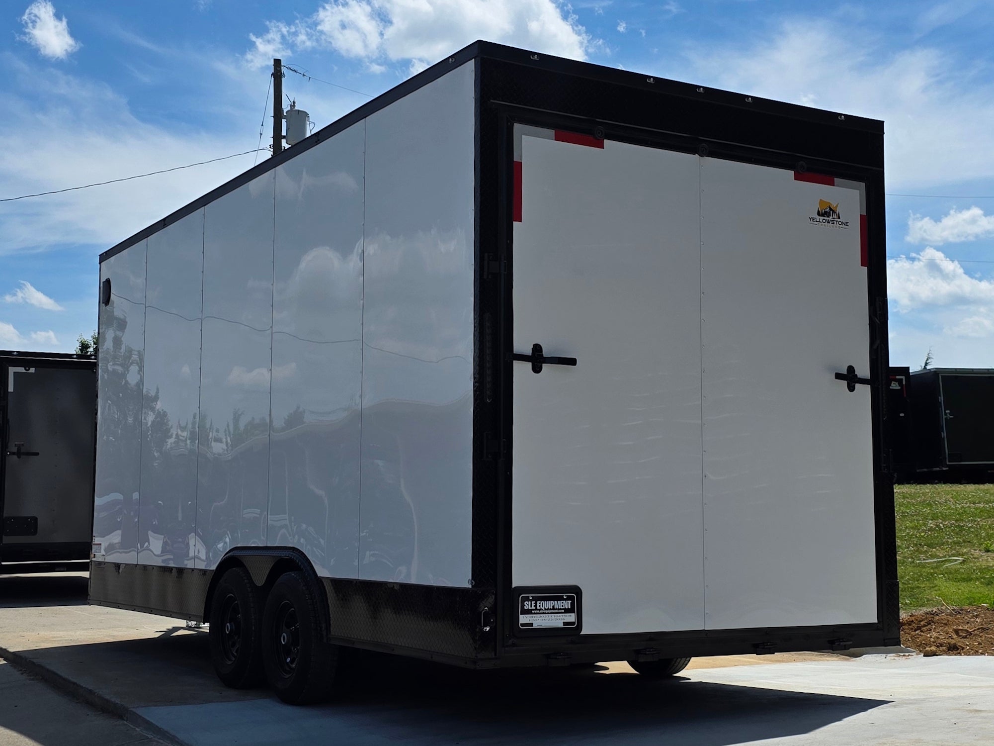 8.5’x20′ White V-Nose Enclosed Trailer with Blackout Package 2-5200lb Axles - Image 3