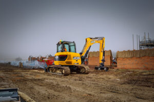 85Z-2 Cab 8.5T Mini Excavator - Image 2