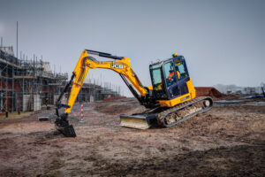 85Z-2 Cab 8.5T Mini Excavator - Image 3