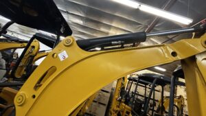 1.8 Ton, Kubota Diesel Engine Mini Excavator | AGT-SE17SR - Image 9