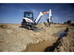E38 Compact Excavator - Image 6