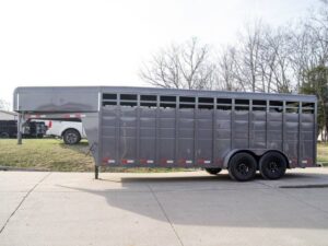 20ft Charcoal Gooseneck Livestock Cattle Trailer (2) 7K Axles 14K GVWR - Image 5
