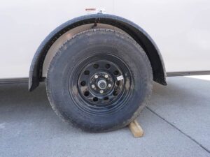 7×12 Enclosed Trailer Silver V-Nose Blackout Package 3,500lb Axle Storage - Image 11
