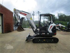 E48 Compact Excavator - Image 5