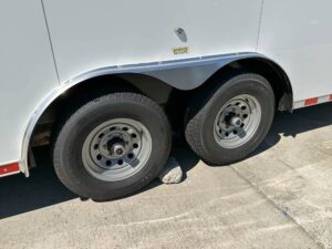 8.5×24 V-Nose Tandem Enclosed Trailer with Elect Pkg A/C and Cabinets - Image 9