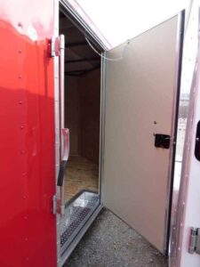 Enclosed Trailer 8.5’x24′ Red & Black Equipment Hauler Storage - Image 8